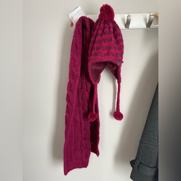 Set of beanie and scarf - Picture 2 of 9